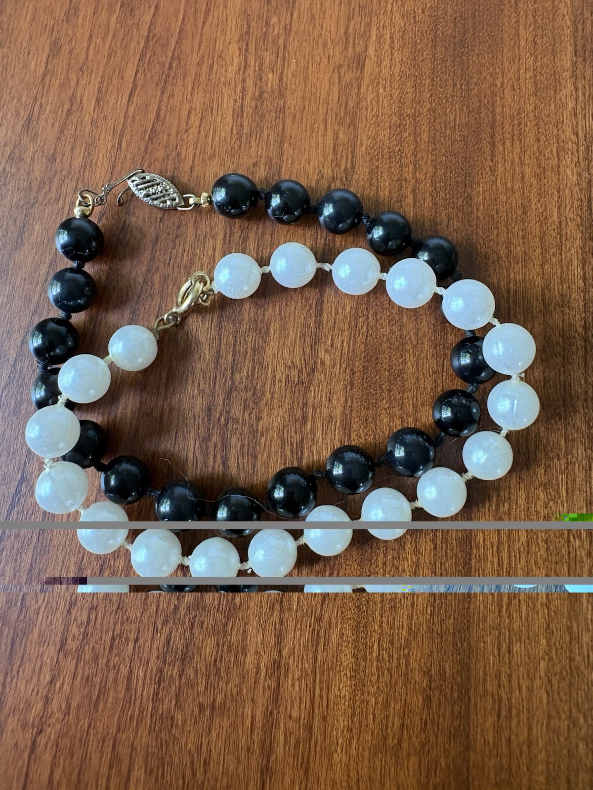 Lot of 2 bracelets- 1 Black & 1 White Beaded Bracelet Dangle Lobster Clasp 8 in