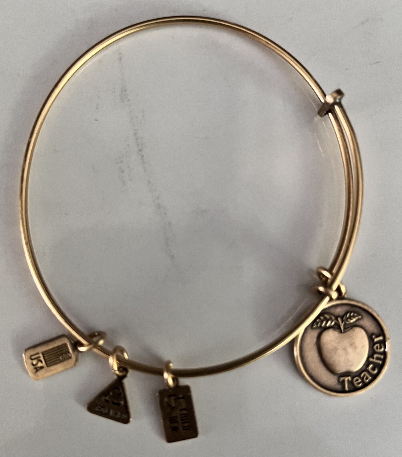 ✨NEW With Tag WIND & FIRE Goldtone WF 334G Teacher Bracelet With Charms✨