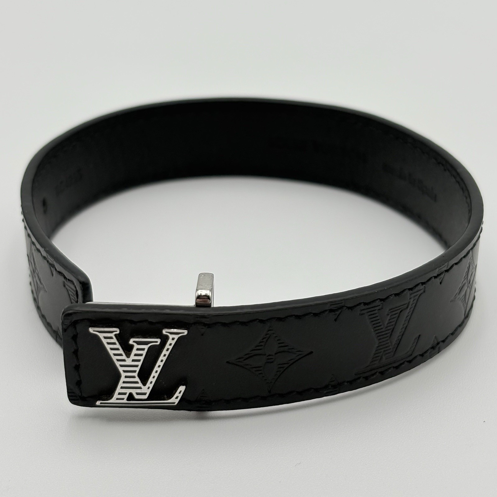 NEW! Louis Vuitton Slim Shadow Bracelet ‘ Black ‘