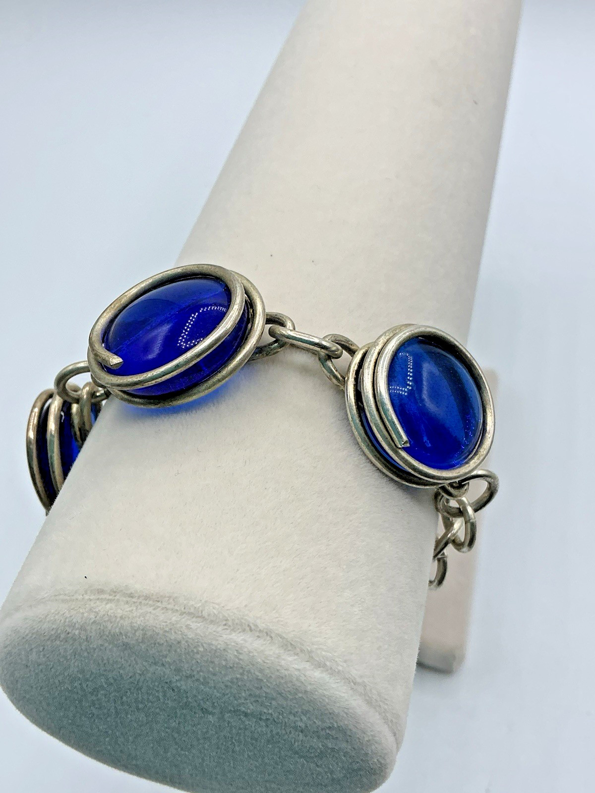 Silver Tone 8″ Bracelet Link Blue Glass Cabochon Beads Unusual Boho