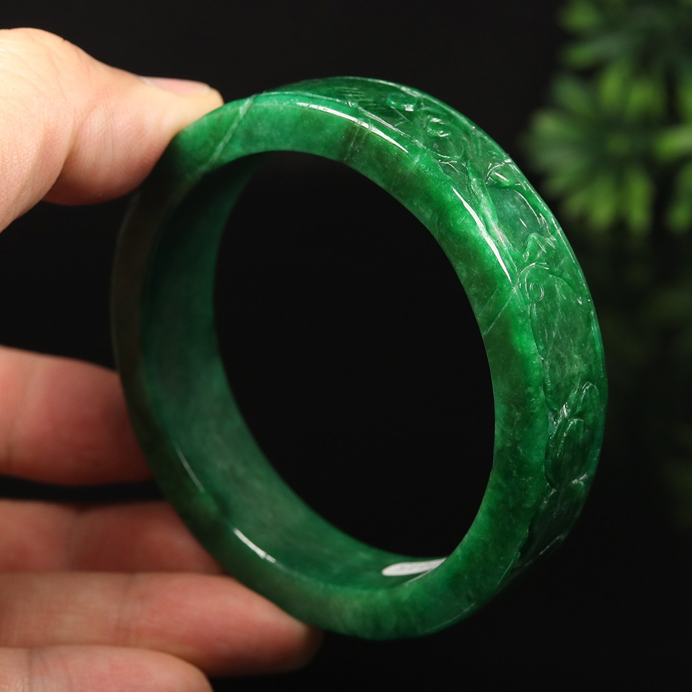 62mm Emerald Green Jadeite Jade Bangle Bracelet Hand-carved Ruyi Rabbit A-14943