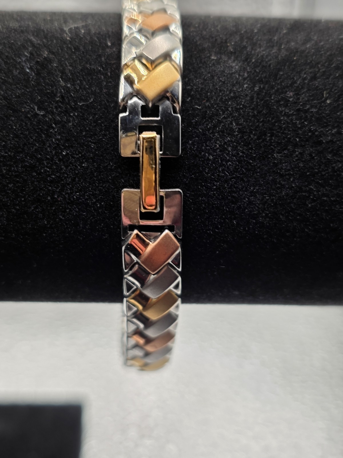Tri-Tone Geometric Chain Bracelet Silver Gold Copper Push Lock Closure