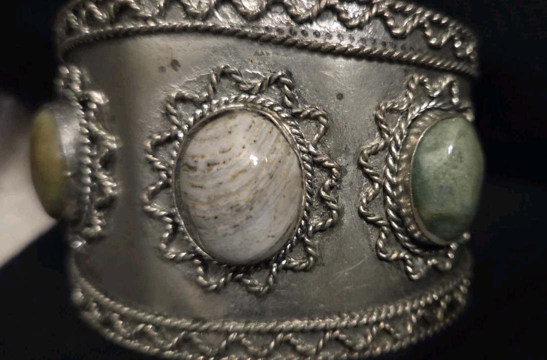 Estate Sale – Ornate Cuff Bracelet Southwestern Detail Three Cabochon Stones