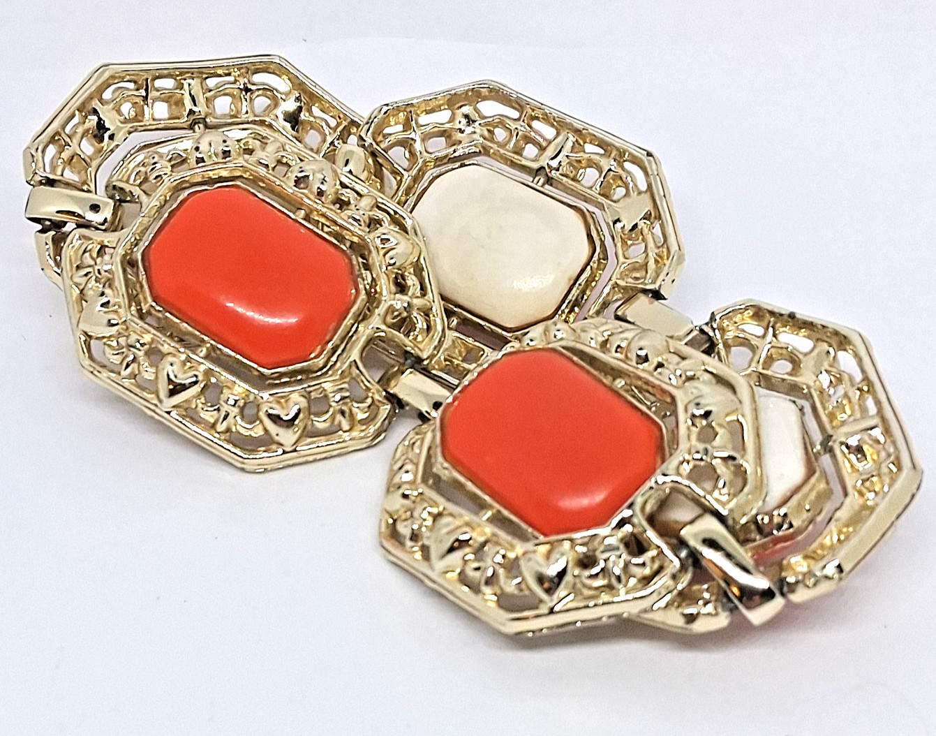 Gold tone Orange and White Reversable Cabochon tab clasp Bracelet Size 6.5 Inch