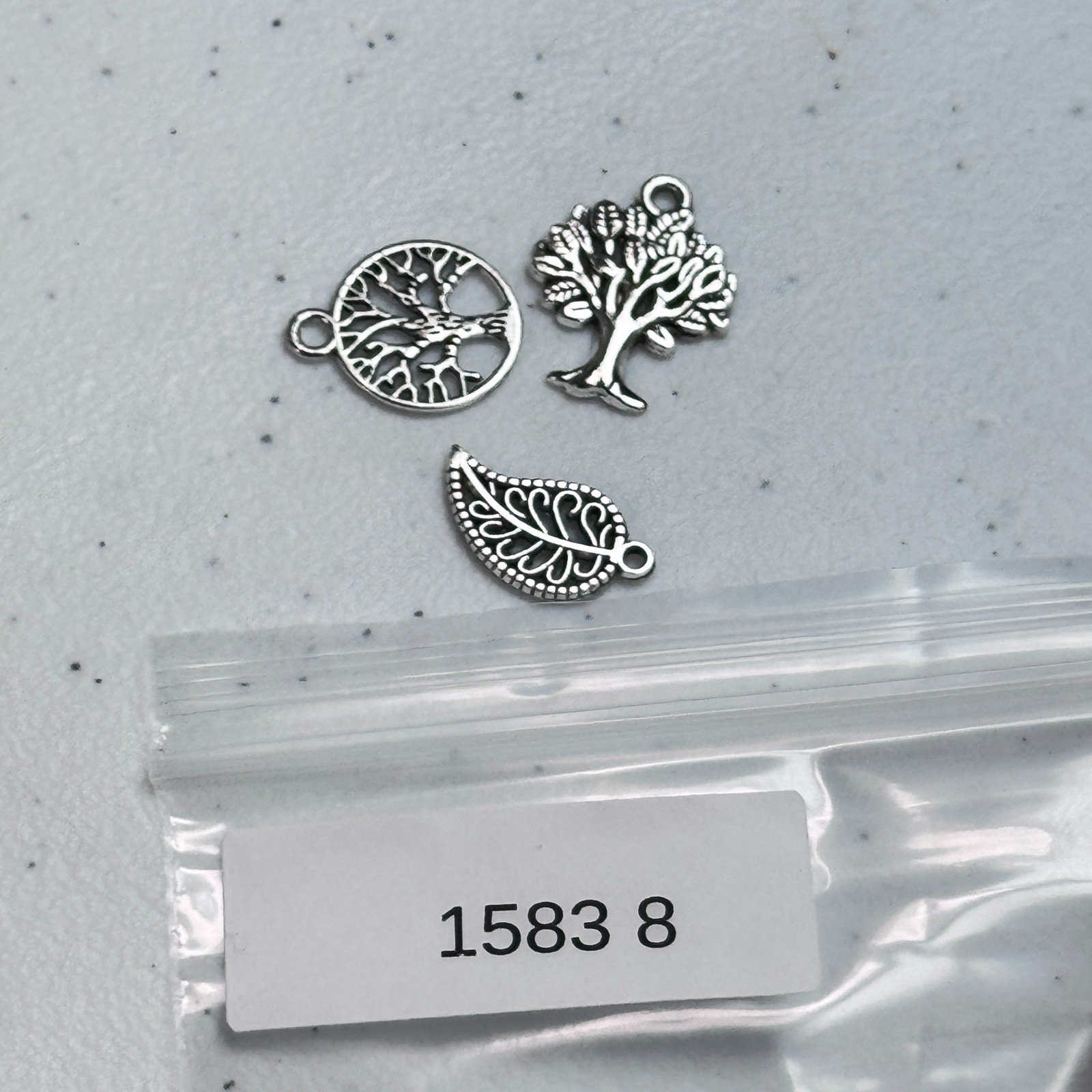 Silver Tone Tree of life leaf leaves Bracelet Charms Pendant set 3 1583-8a