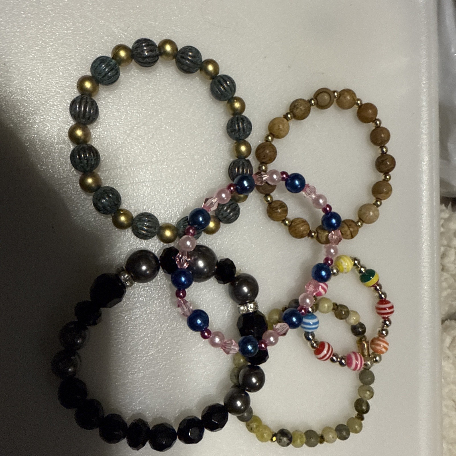6 Bracelets