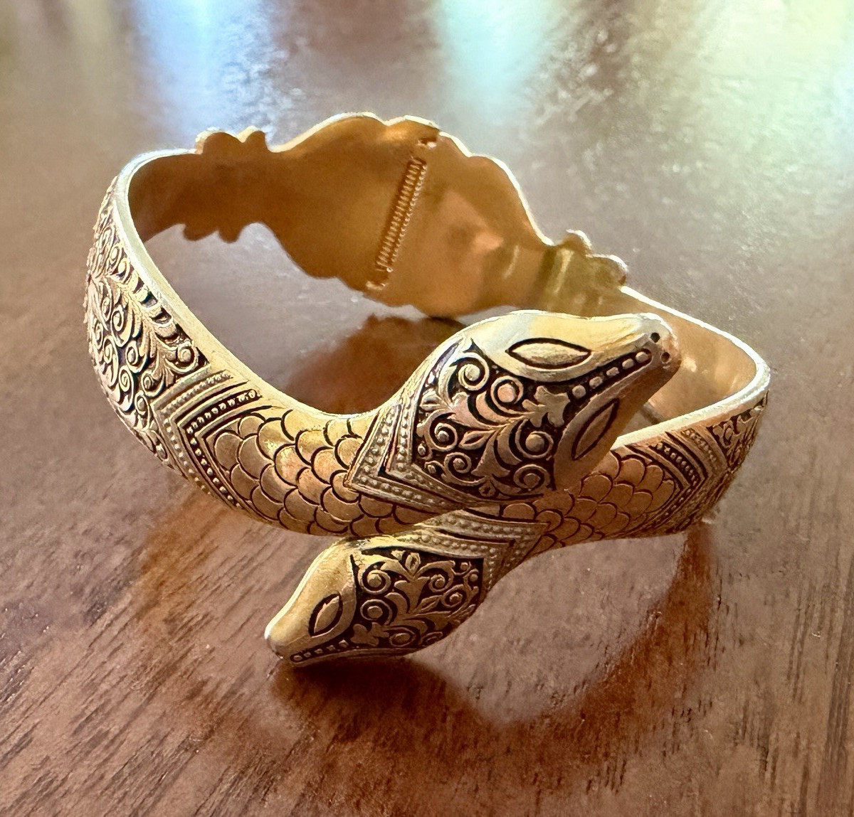 Vintage Signed Damascene Snake Clamper Cuff Bracelet Metal Animal Theme