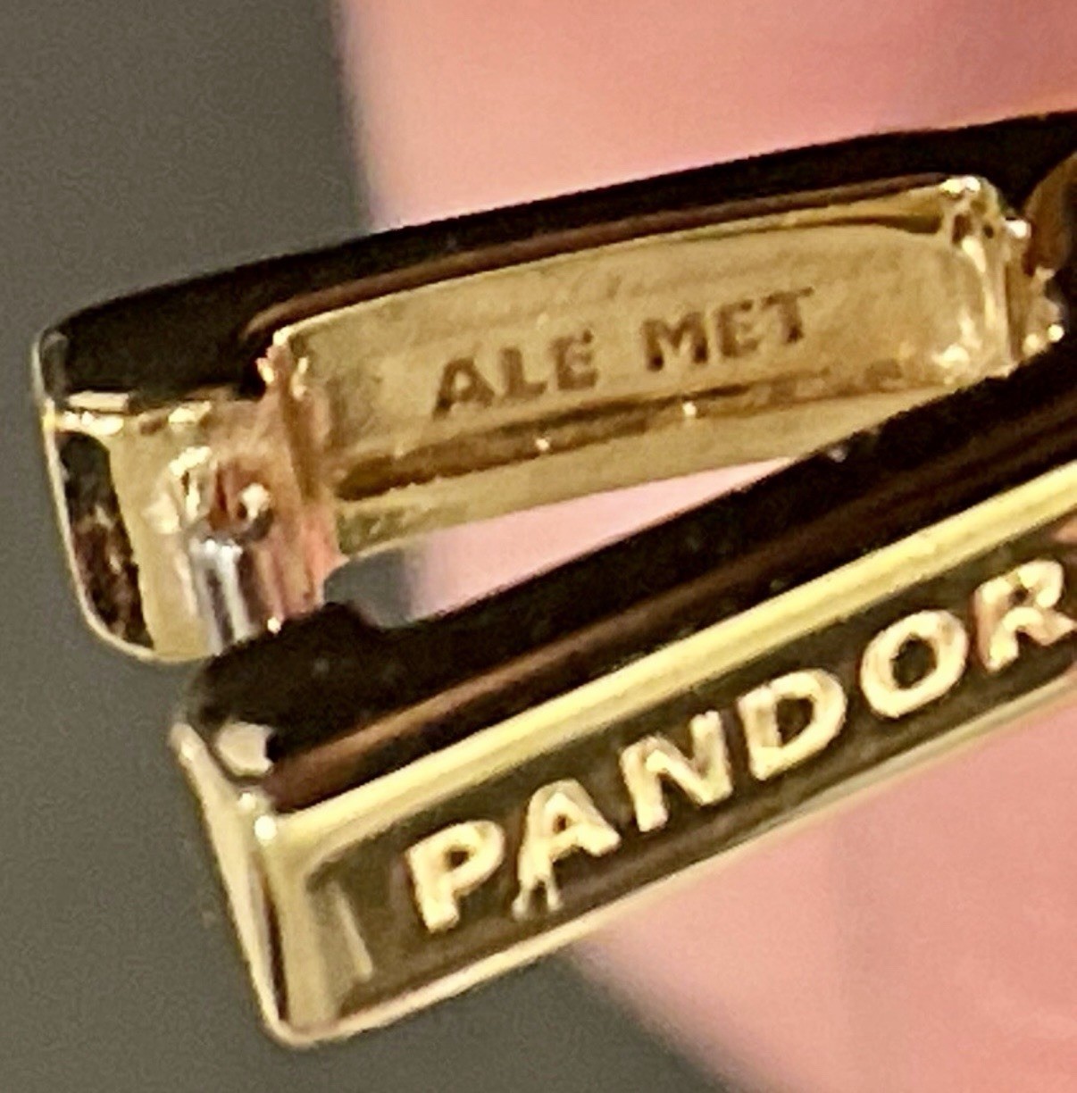 PANDORA Reflexions Gold Plated Dangle Heart Clip Charm MET ALE