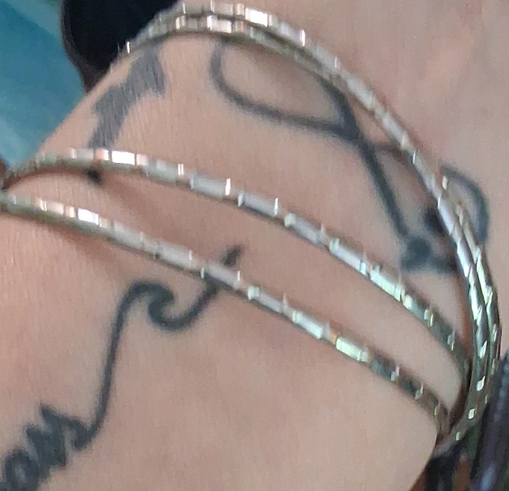 Connected 4 Silver Tone Metal Round Bangle Bracelets – No Stone Set