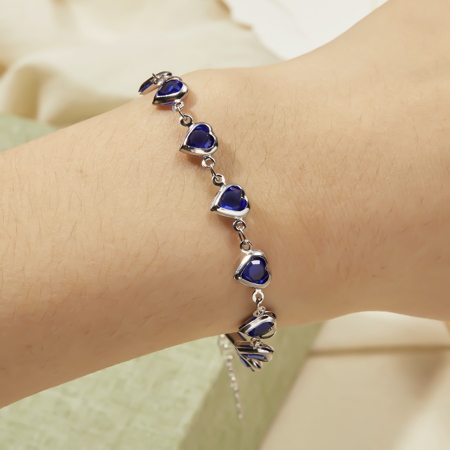 Elegant Crystal Zircon Metal Chain Bracelets for Women Heart Bracelet