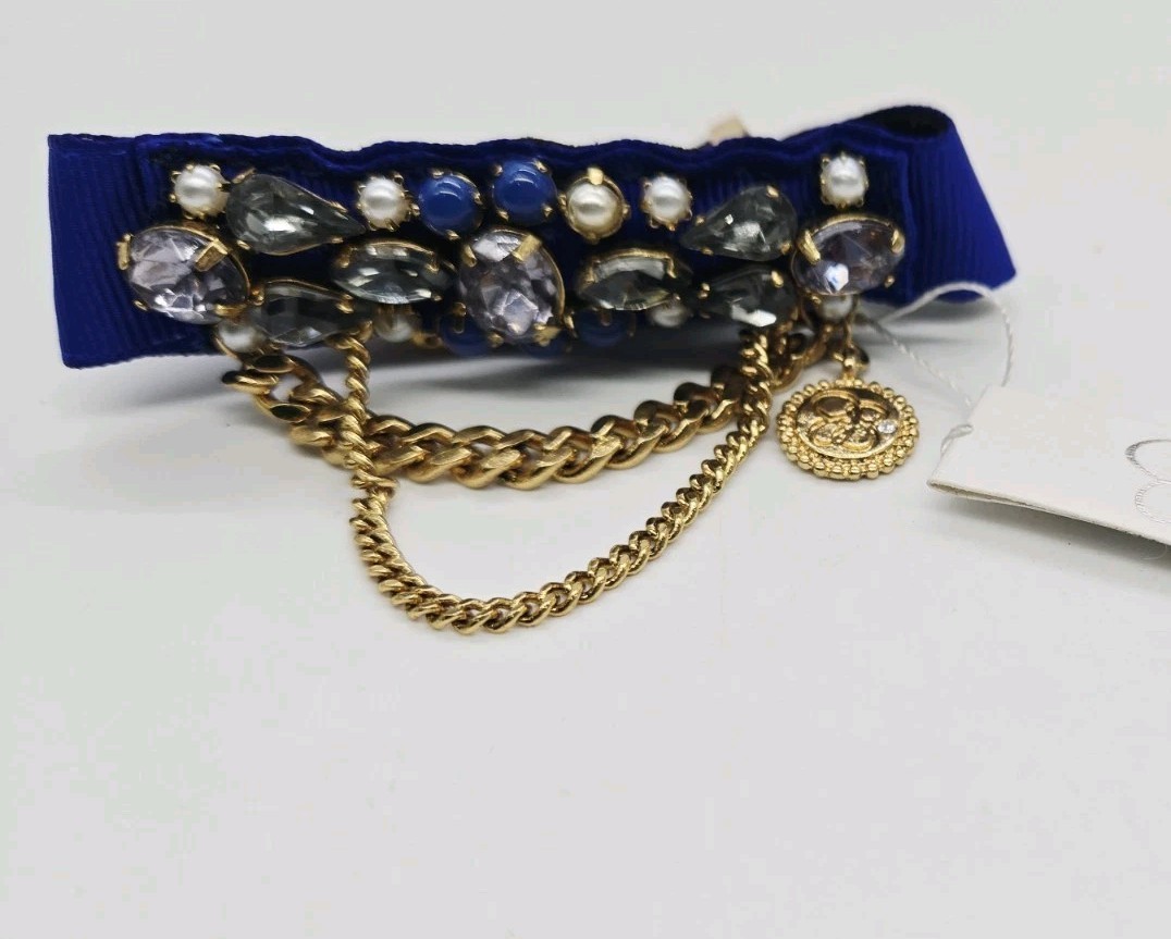 Jessica Simpson Charm Bracelet Blue Gold tone Chain Crystal Accent 8.5 in