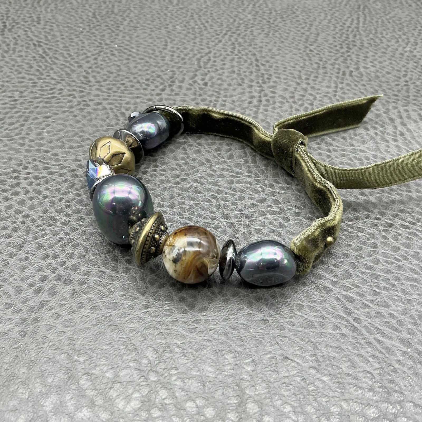 Boho Beaded Bracelet Velvet Ribbon Tie Adjustable Mixed Beads Green Brown Gray