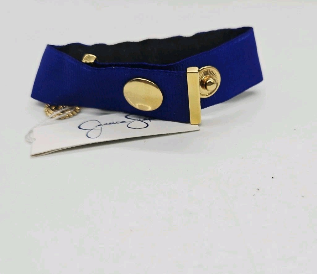 Jessica Simpson Charm Bracelet Blue Gold tone Chain Crystal Accent 8.5 in