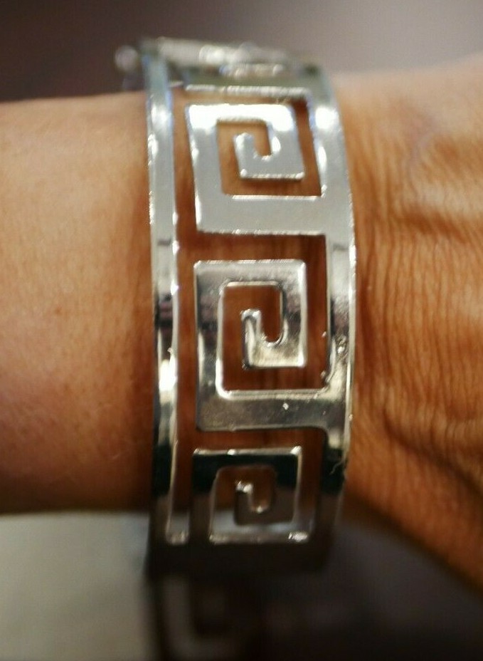 NEW Women’s Fashion Cuff Hinge Bracelet Bangle jewelry Greek Key Silver