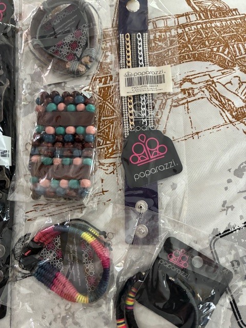 Paparazzi/LOT 60+ NEW Urban, Wood, Fabric, Plastic, Fringe, Faux Leather JEWELRY