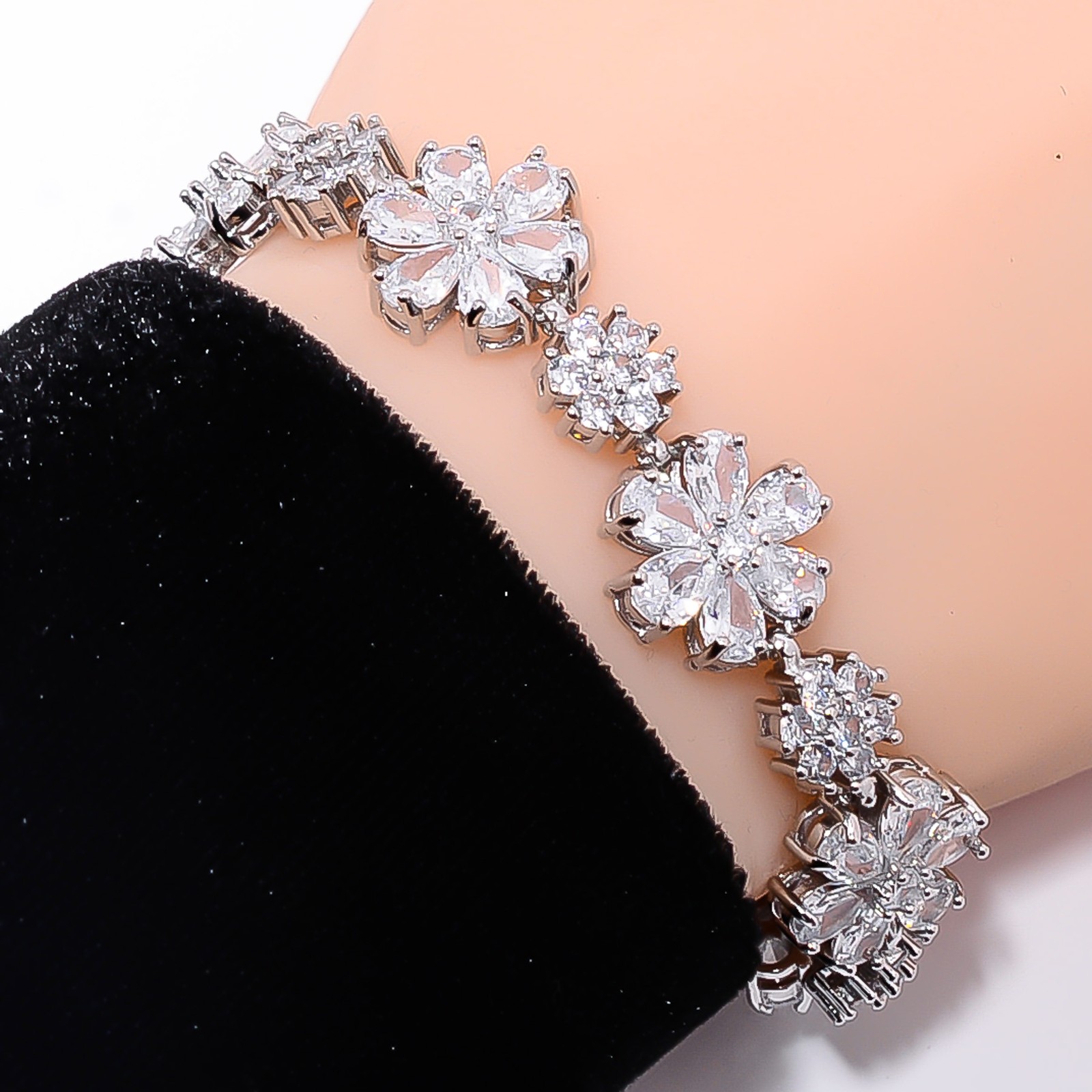 White Topaz, CZ 925 Sterling Silver Adjustable Bracelet 7-8″ B132622