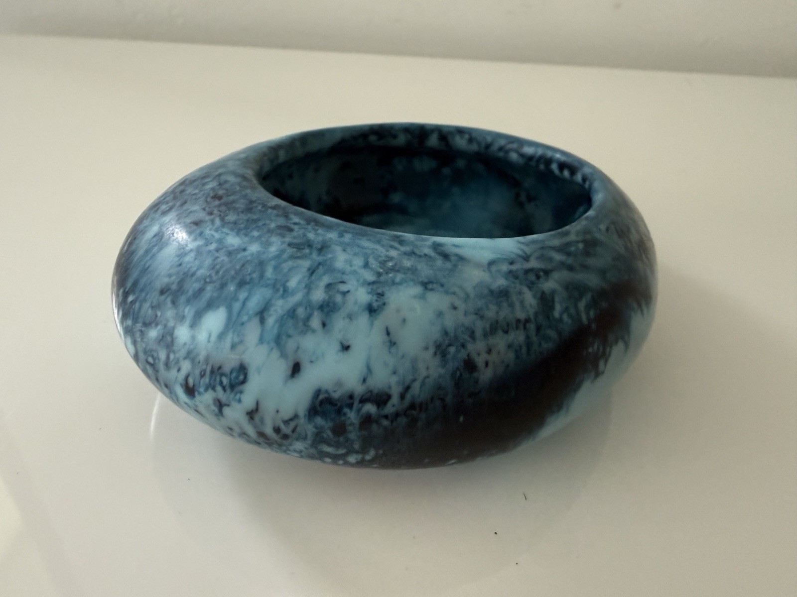 DINOSAUR DESIGNS Medium Rock Bangle Resin Bracelet – Blue / Wide