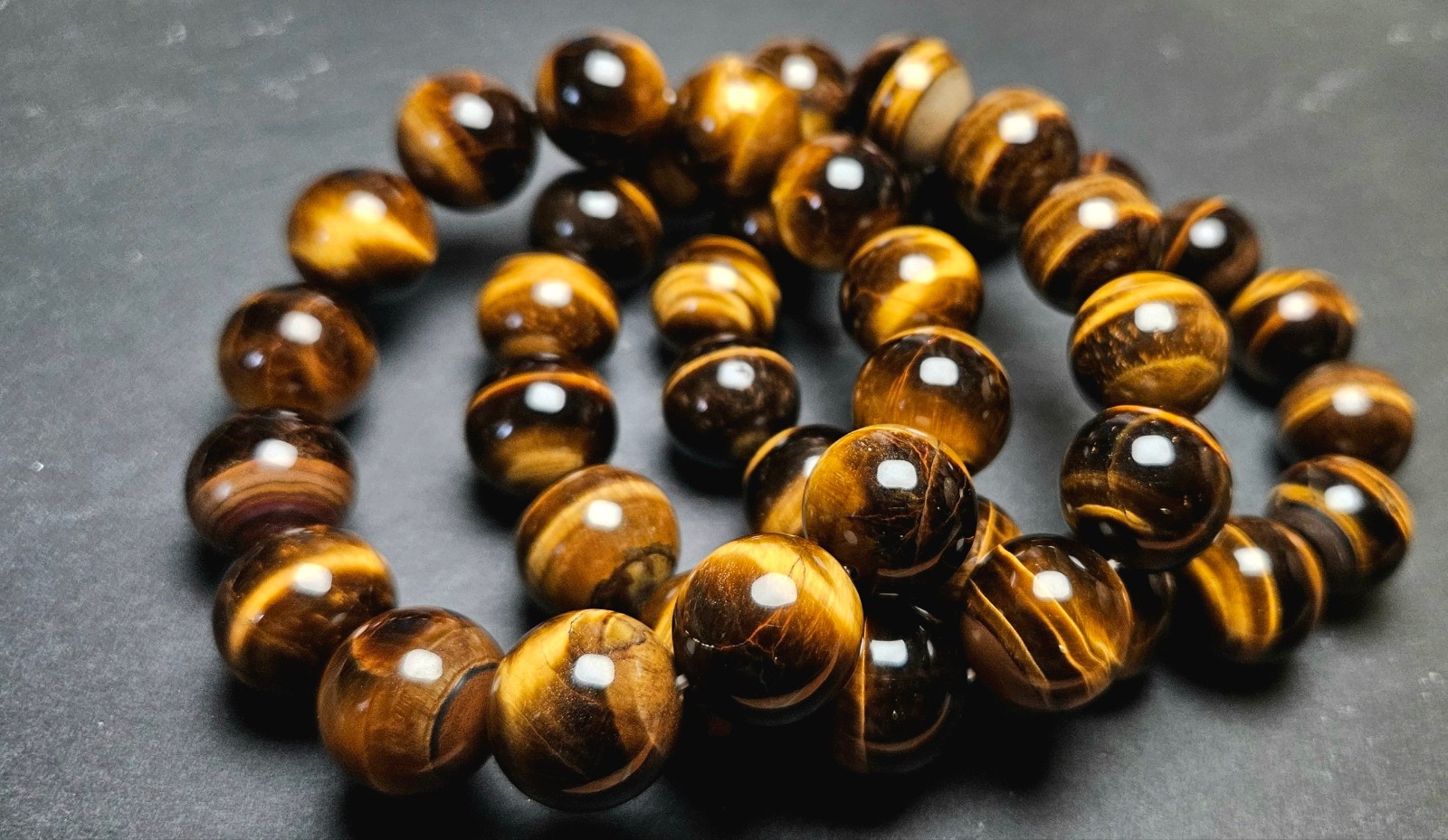 Natural Yellow Tiger’s Eye Beaded Bracelet – Color-Changing Stone 16mm – 20mm