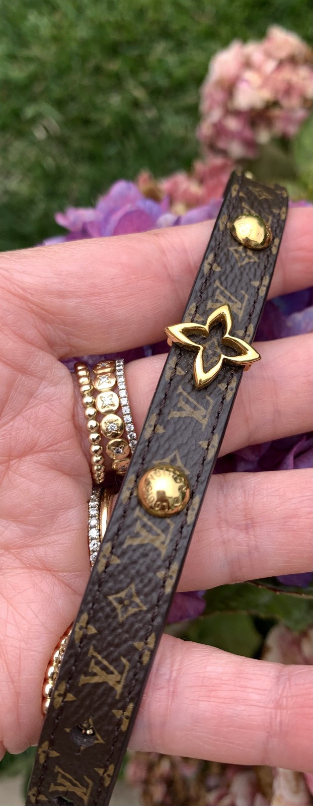 Louis Vuitton Monogram Blooming Leather Bracelet Gold Flower