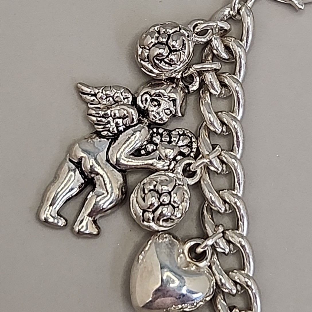 Heart Charm Bracelet Cherub Dangles Silver Tone Angels 7.5″