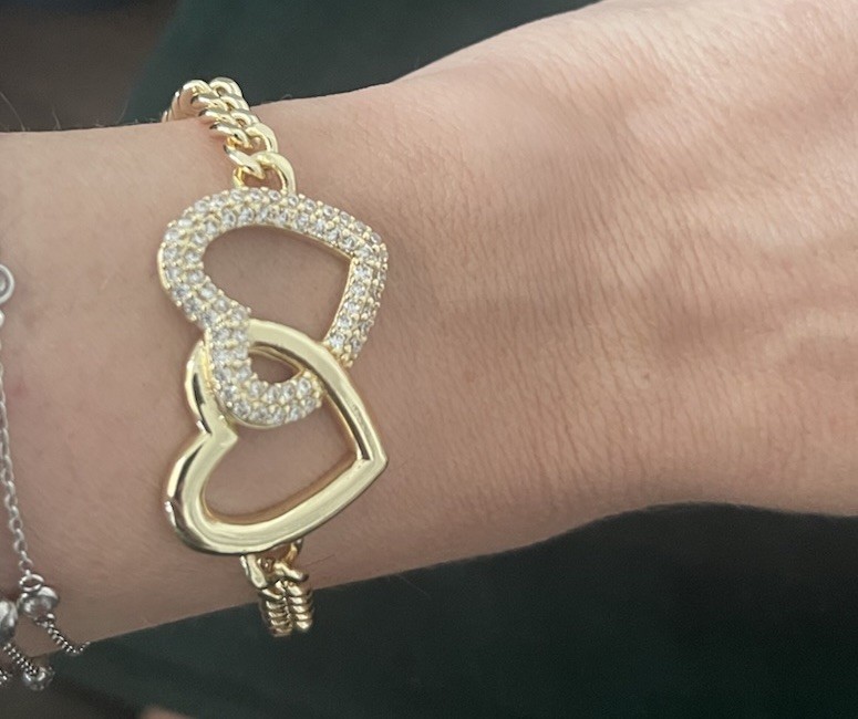 Gold Tone Stainless Steel Curb Chain Bracelet Double Heart Dangle Lobster