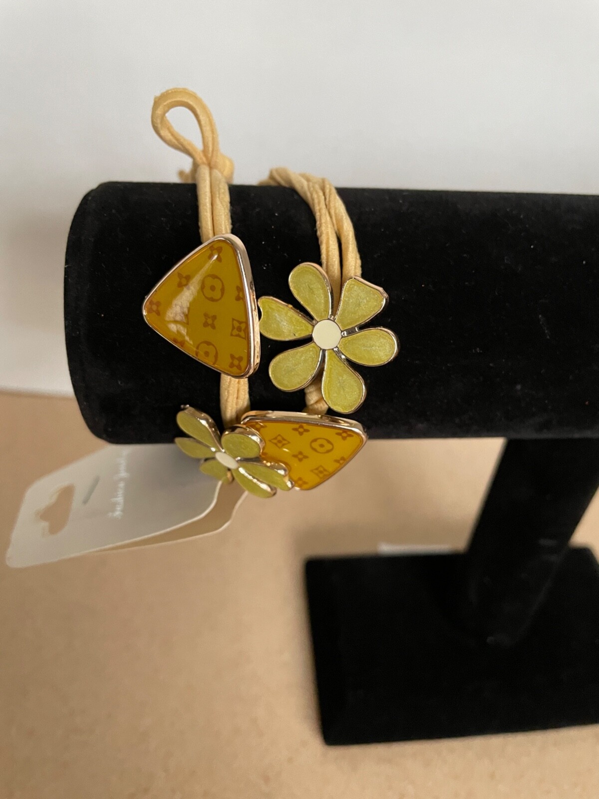 NWT LOT of 2 stretch bracelets Enamel Flower Triangle Green Yellow Cord ME55