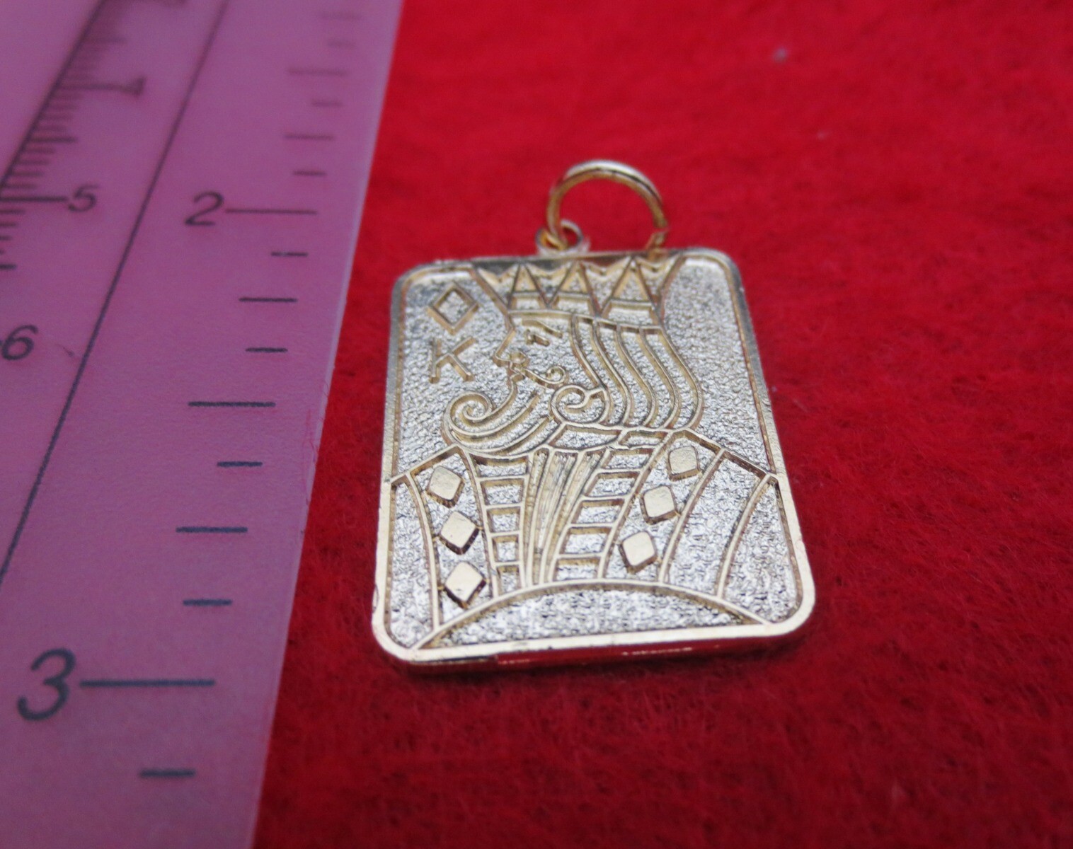 14KT GOLD EP KING OF DIAMONDS GAMBLING PLAYING CARD CHARM PENDANT-A91