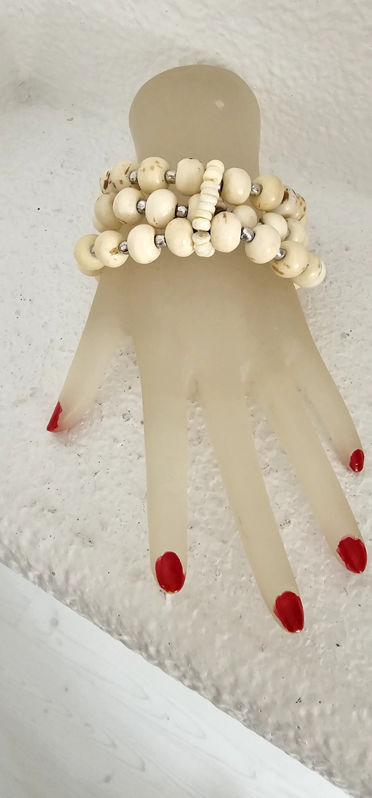 CHICOS Necklace and bracelet set 18” long ivory color stone or glass beads