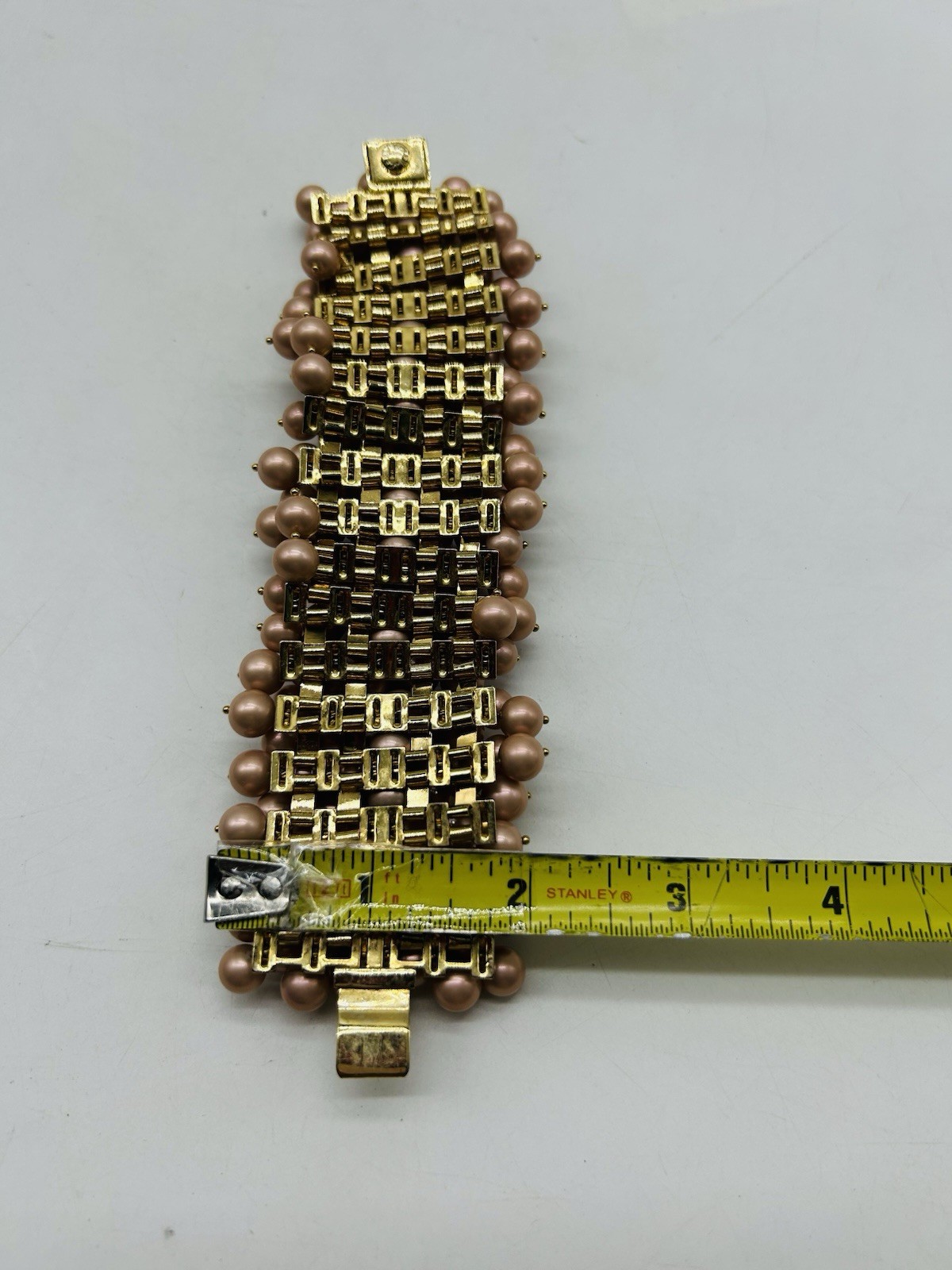 J Crew Wide Faux Pink Pearl Gold Tone Cluster Evening Bracelet RARE 7″
