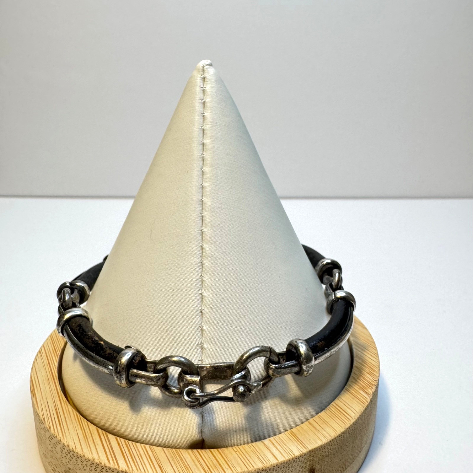 Vintage Taxco Mexico 925 Sterling Silver & Black Leather Inlay Bracelet TA-112