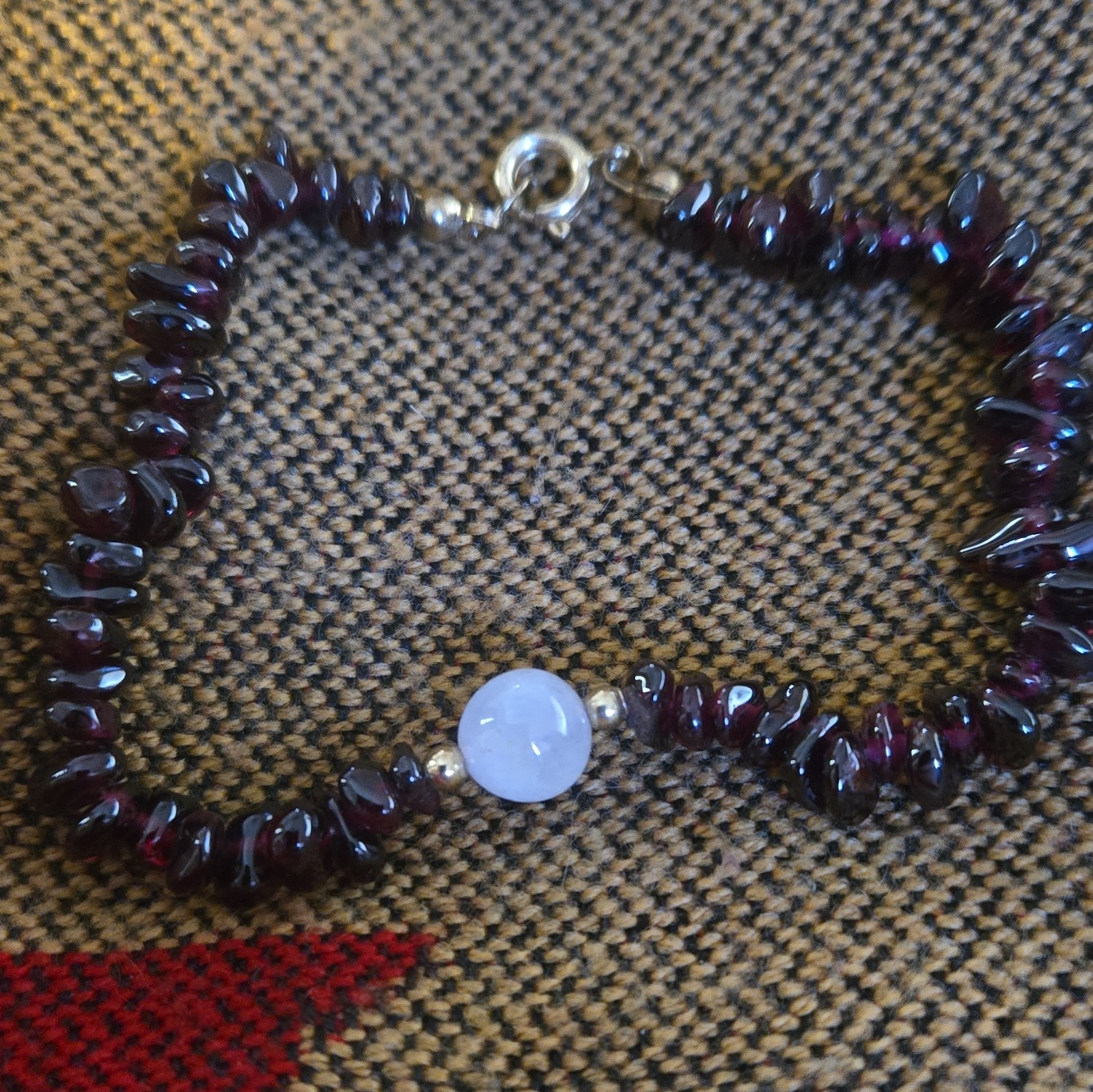 Red & White Stone Chip Beaded Bracelet Ball/Bead Chain Lobster Clasp