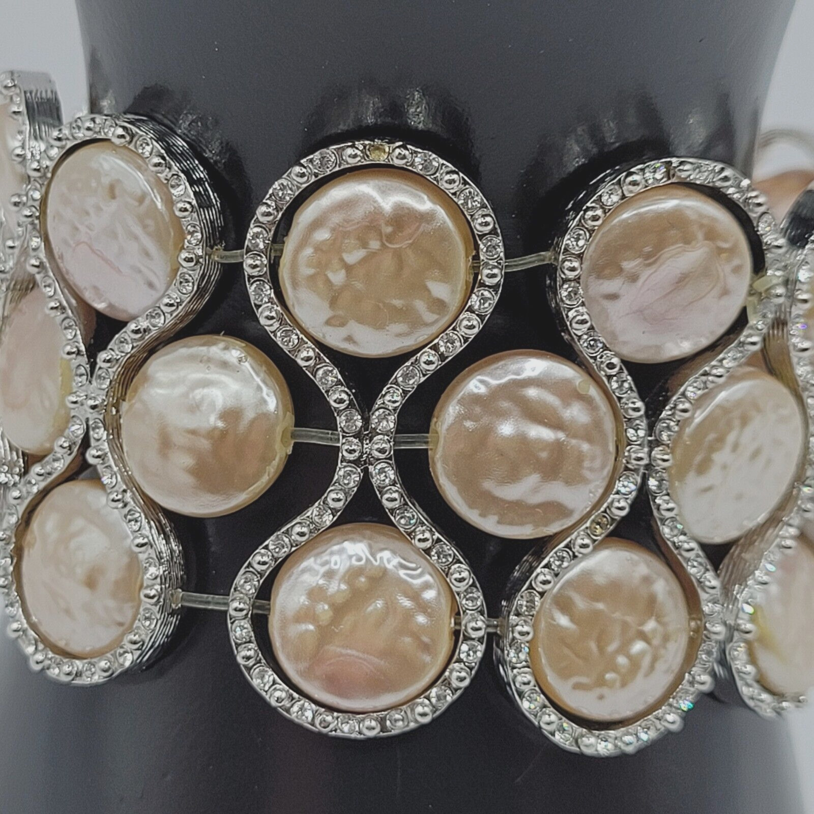 3 Strand PALE PINK PEACH Disc Wide Ornate Figure 8 Silver Tone Bracelet