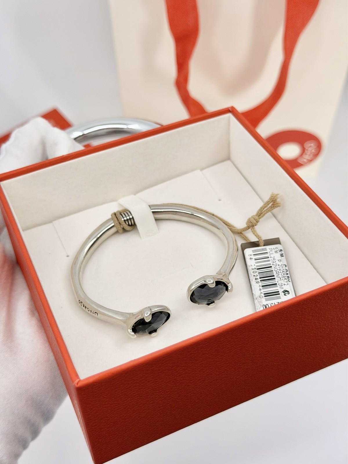 UNOde50 Ser Deslumbrante Open Bangle Bracelet Black Crystal Silver Plated NWT