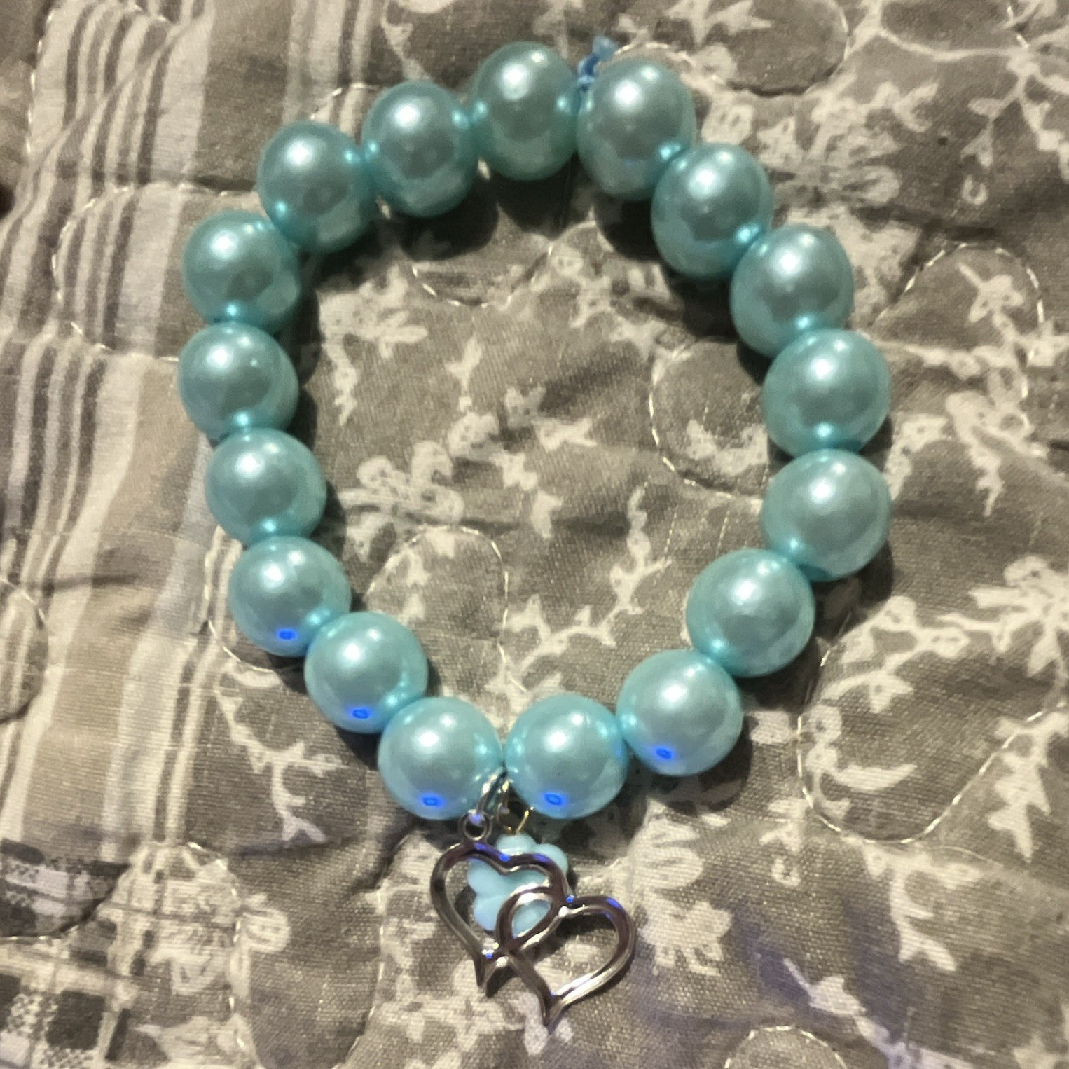 Blue Plastic Round Beaded Stretch Bracelet No Clasp Heart Dangle Charm (Medium)