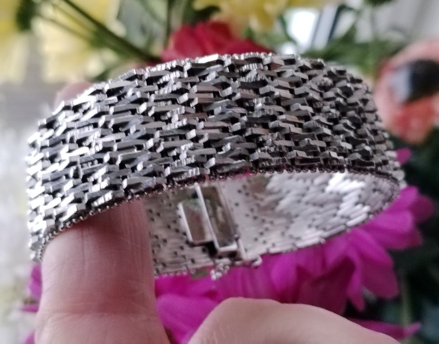 Italian Rhodium Plated Basket Weave Style Bracelet With Tongue & Grove Clasp