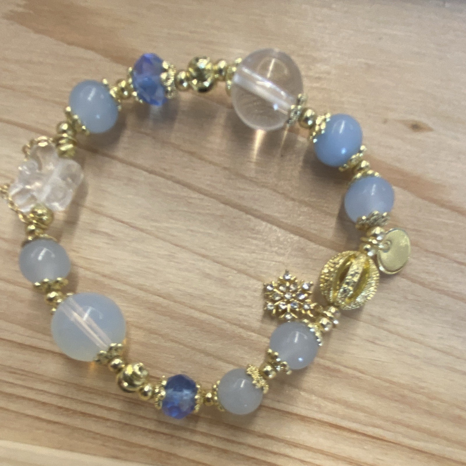 Blue Clear Glass Beaded Stretch Charm Bracelet Gold Tone Spacer Star Dangle