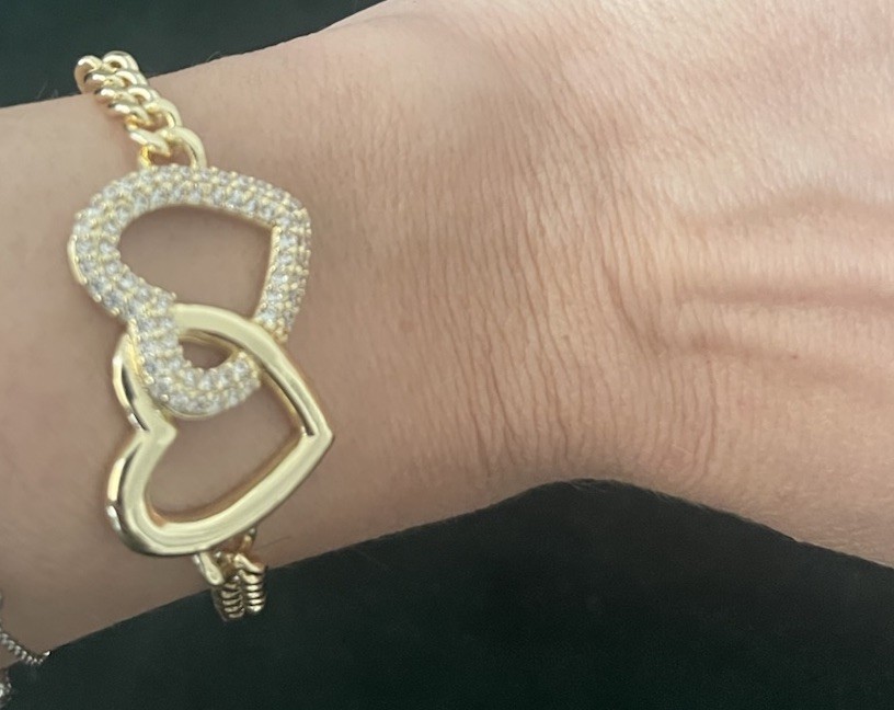 Gold Tone Stainless Steel Curb Chain Bracelet Double Heart Dangle Lobster