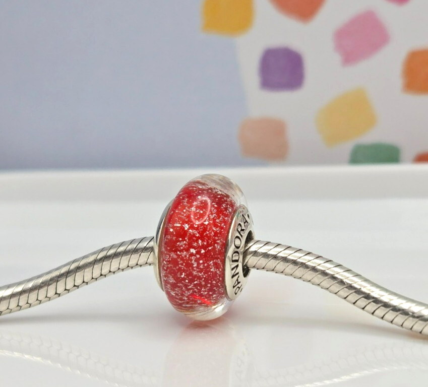 Authentic Pandora Disney Snow White’s Signature Red silver Color Murano Charm