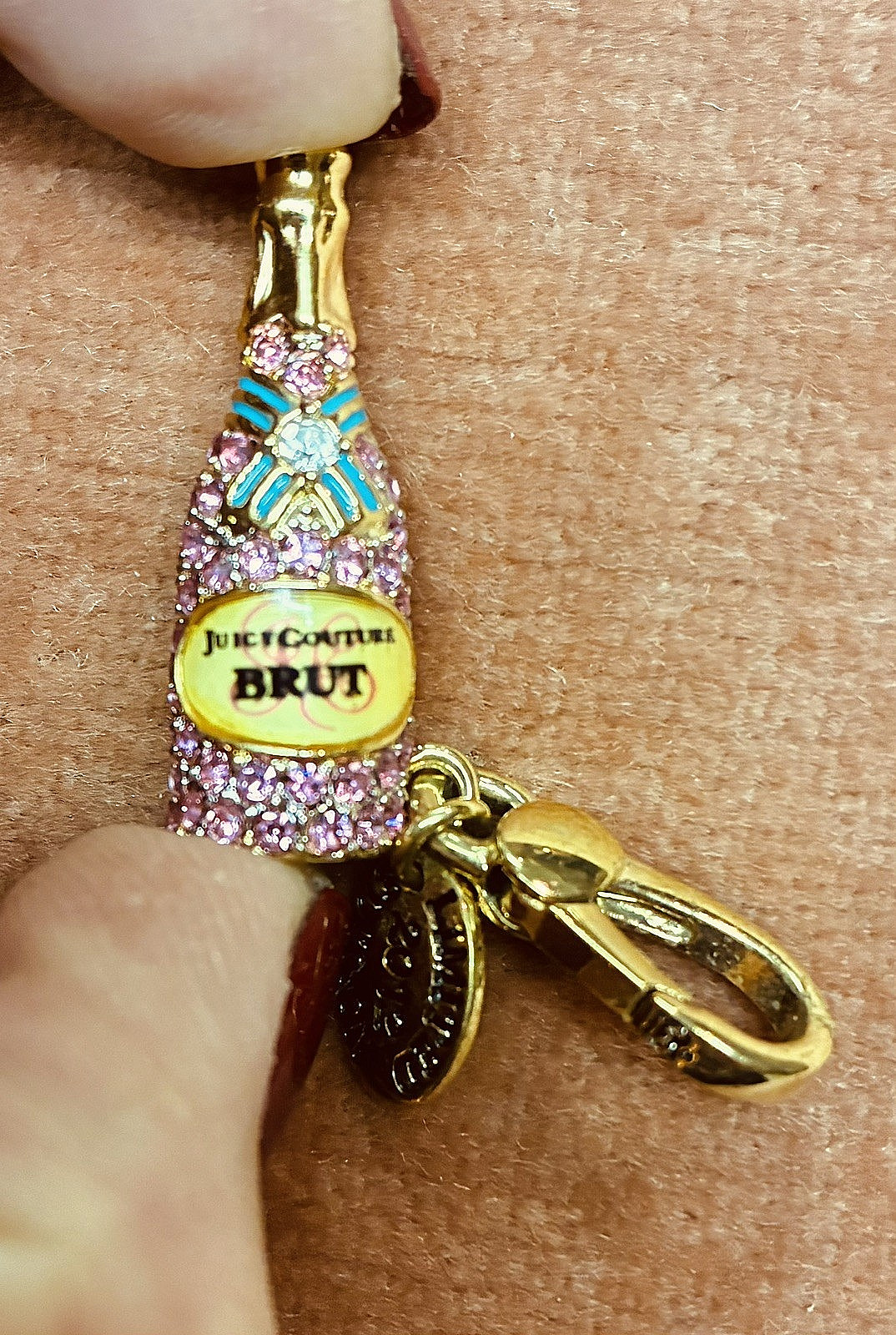 Beautiful Juicy Couture 2012 Limited Edition Pink Crystal Champagne Bottle