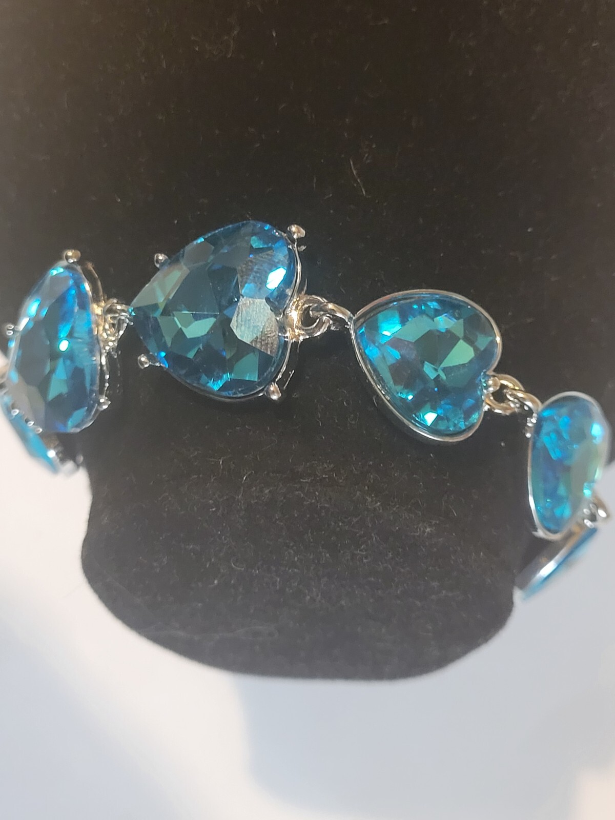 Heart Bracelet with Lab Created Blue Topaz 7″ Bracelet