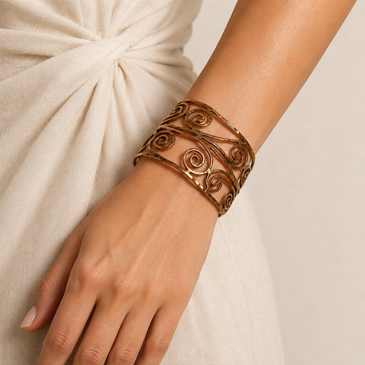 Bijoux Terner Nickel Free Lead Free Open Wirework Swirl Bangle Womens Gypsy Boho