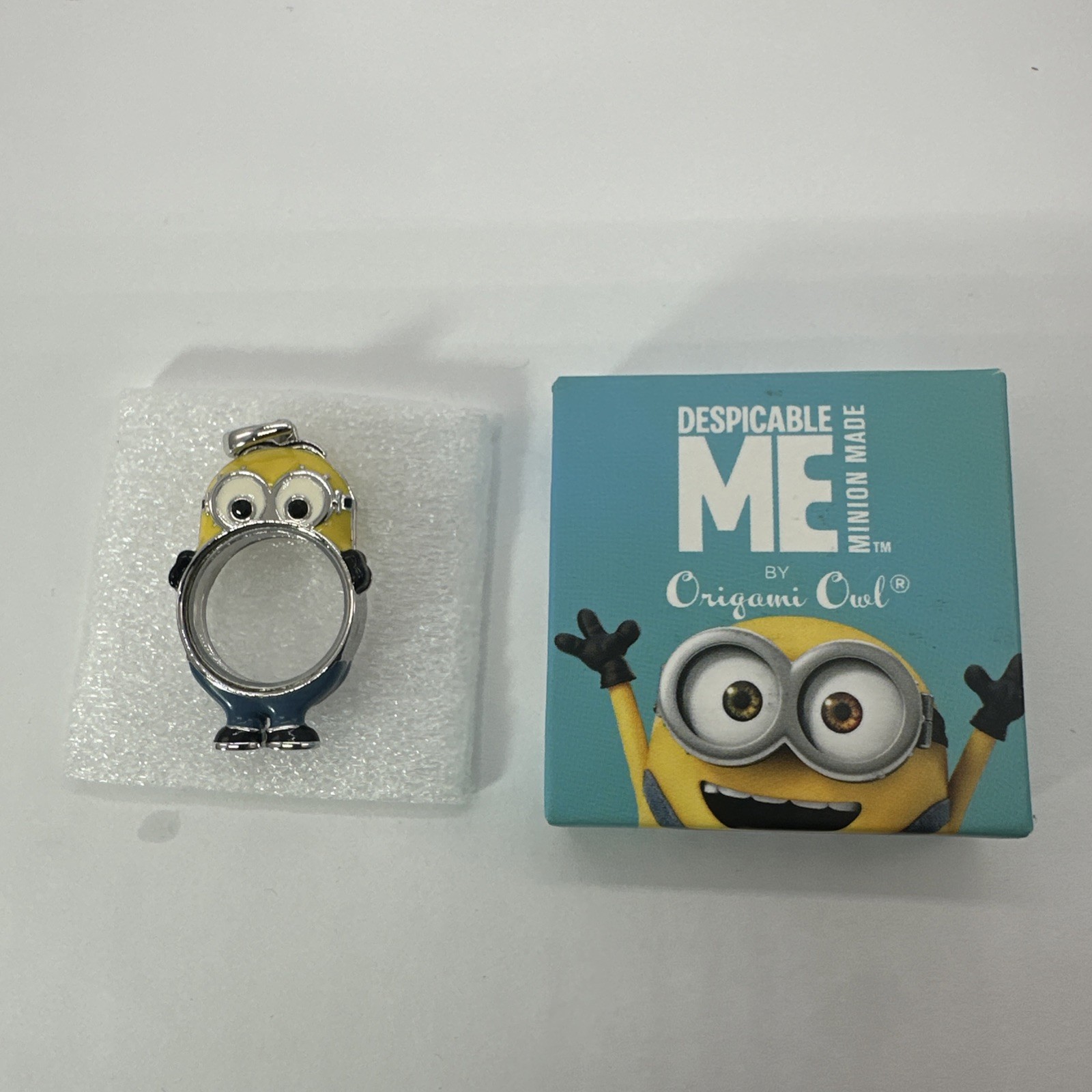 Origami Owl Despicable Me 1.5” Minion Locket For Necklace DM3 LK1032 No Charms