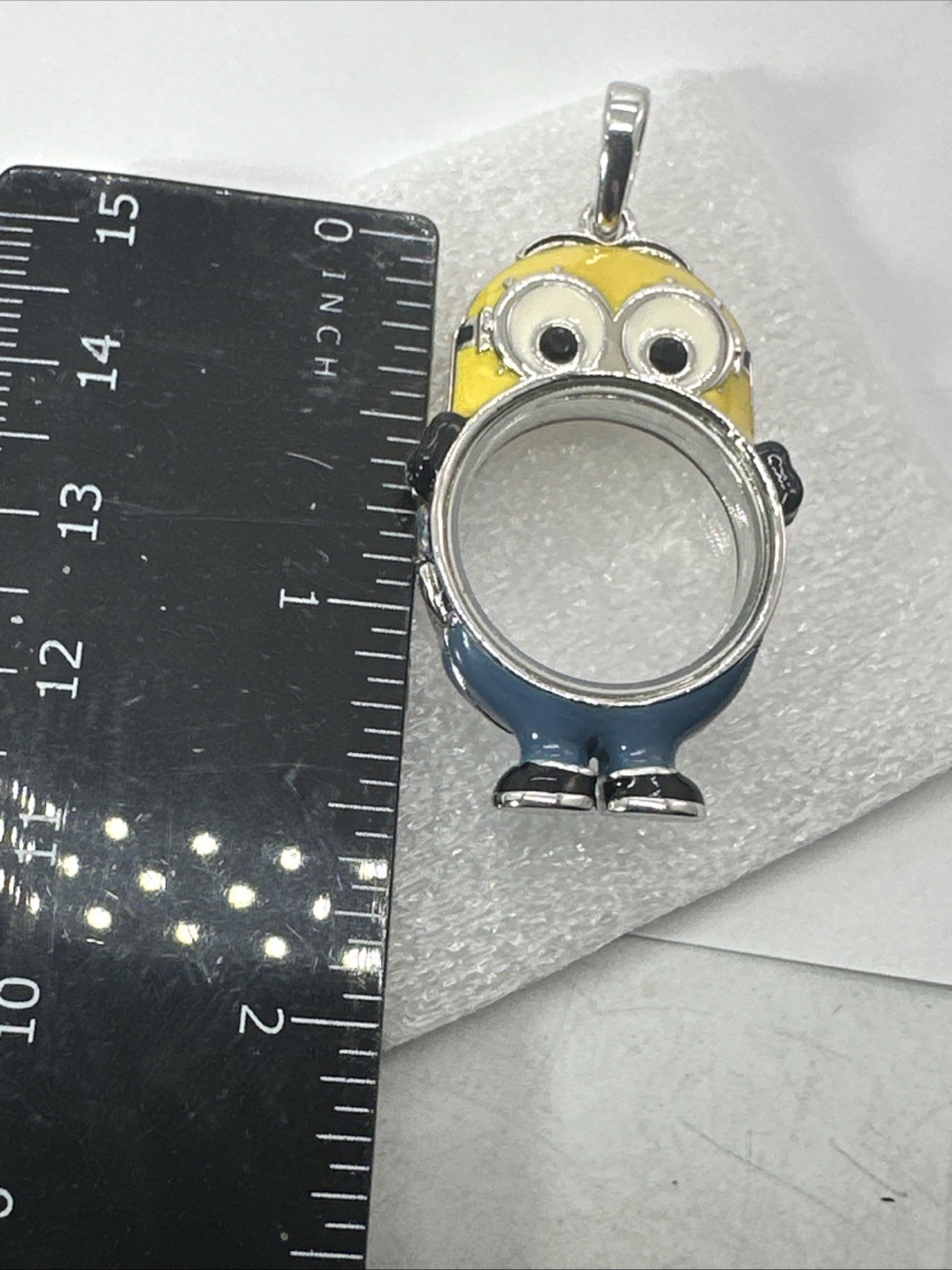 Origami Owl Despicable Me 1.5” Minion Locket For Necklace DM3 LK1032 No Charms