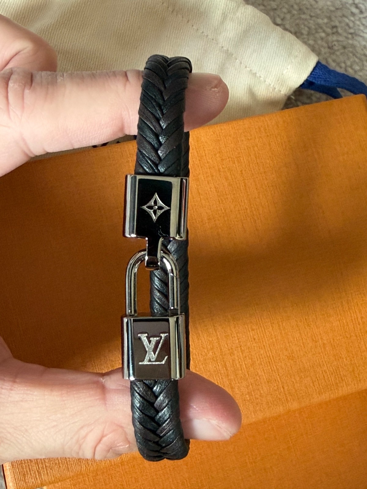 Louis Vuitton Brown Braided Leather Bracelet M8000E New