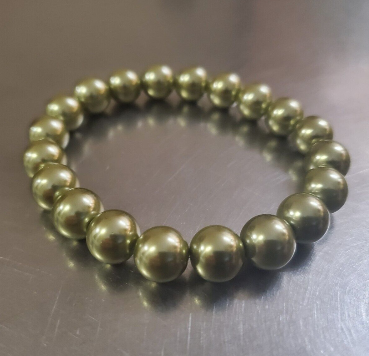 Vintage Bracelet Faux Pearl Beaded Stretch Round Green 6.5 inch