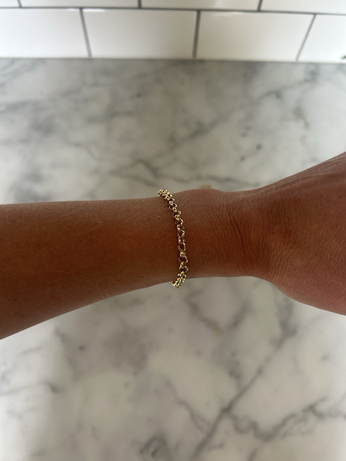 14k yellow gold Rolo bracelet 3 grams Lobster Clasp 7.25 inch
