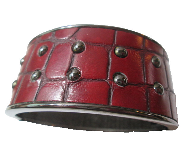 NAILHEAD CHIC’ STYLE CONTEMPORARY CLAMPER BRACELET WINE COLOR FAUX LEATHER WIDE