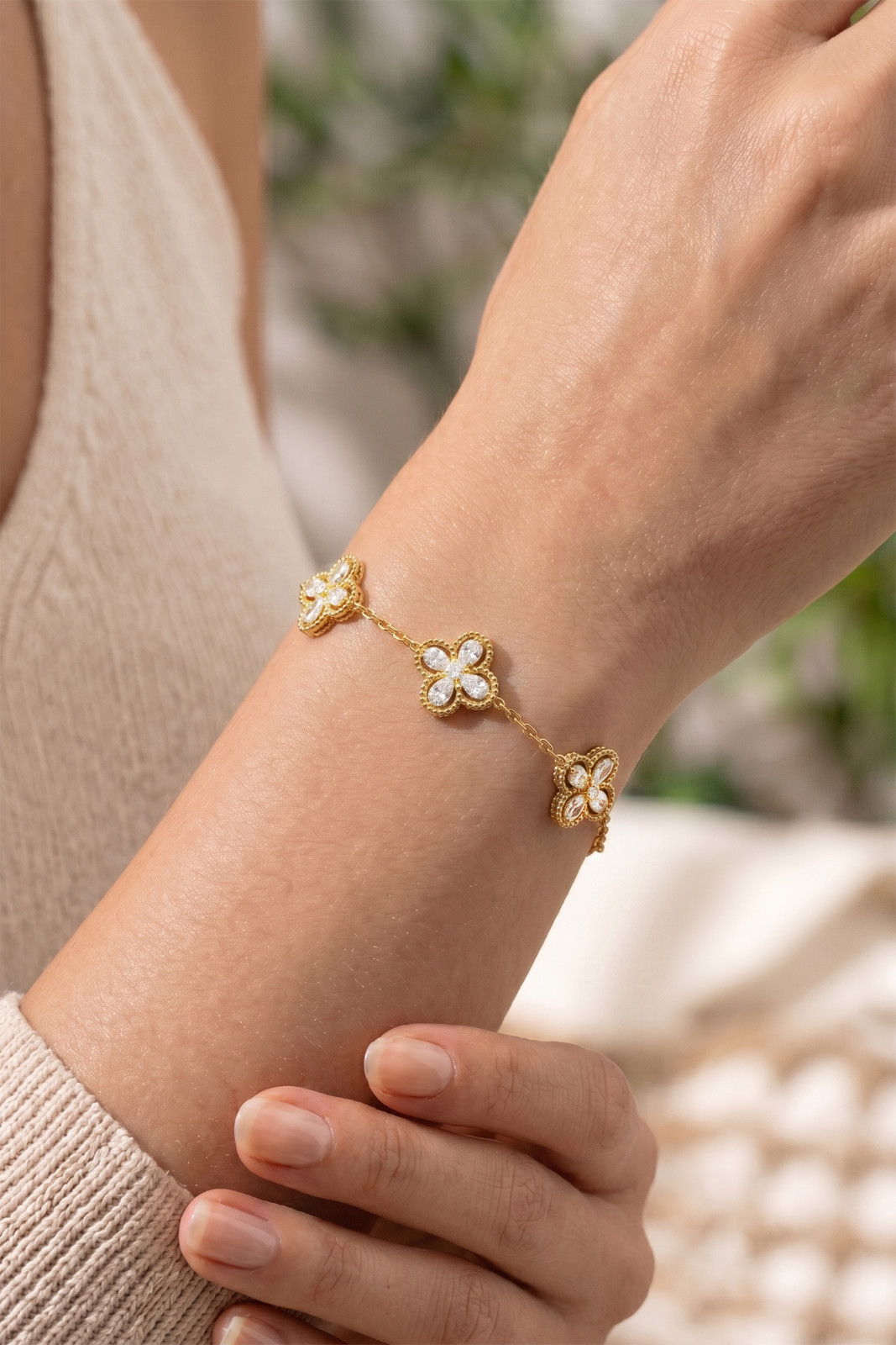 18K Gold Plated Stainless Steel CZ Flower Clover Charm Link Chain Bracelet