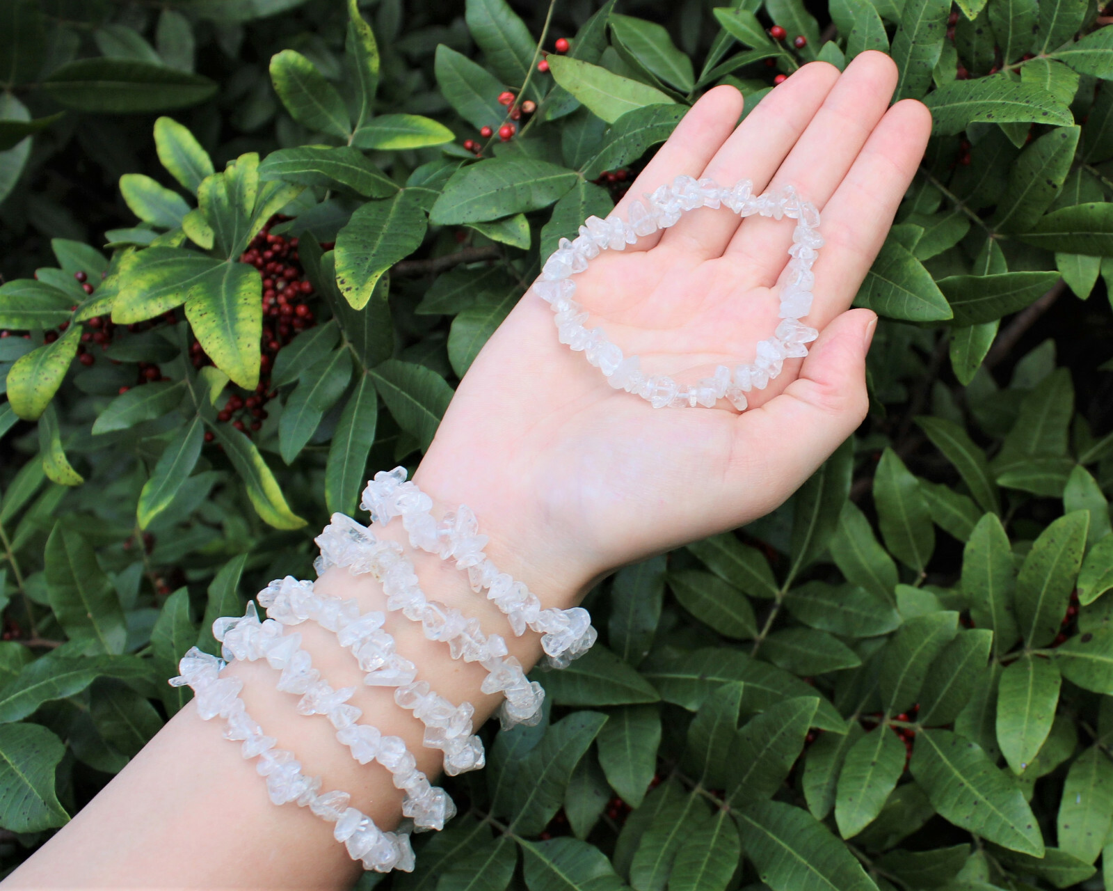 Clear Quartz Chip Bracelet, Gemstone Chip Jewelry Crystal (Stretchy – US Seller)