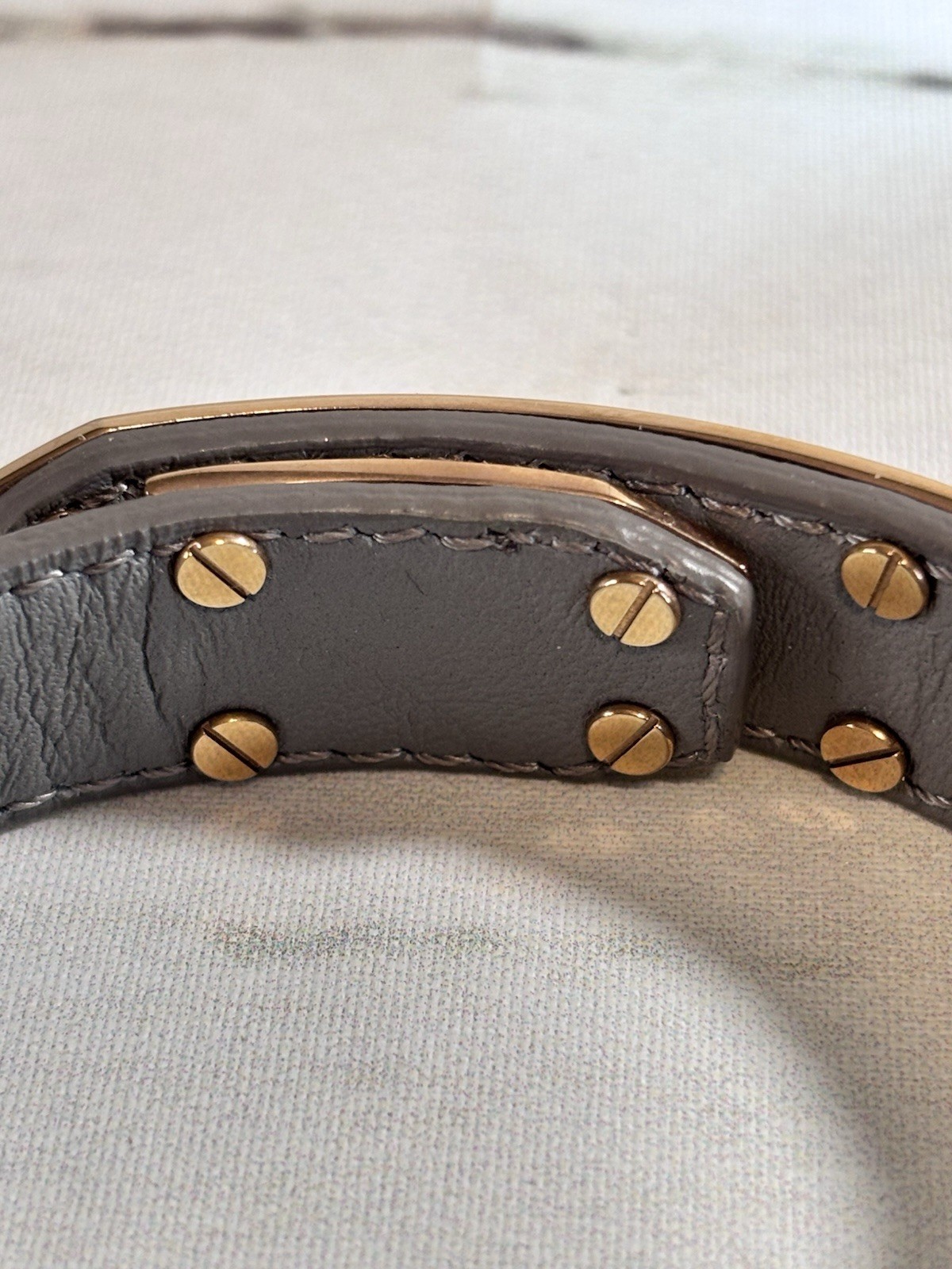 Henri Bendel New York Whitney Leather Turn-Lock Grey Gold Tone Bracelet 3 Sizes